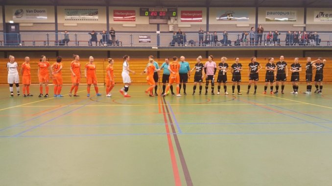 exstudiantes-drachtster boys.16-02-2018