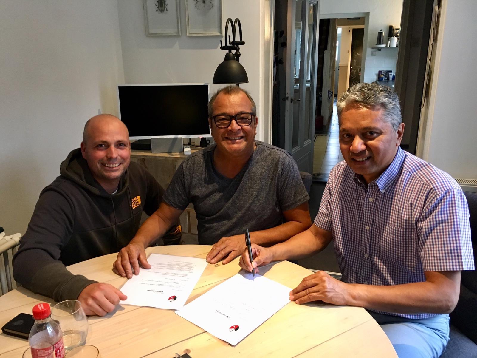 Frencis Malawau tekent éénjarig contract bij FC Gonemo